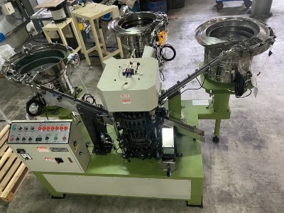Screw and Washers Assembly Machine